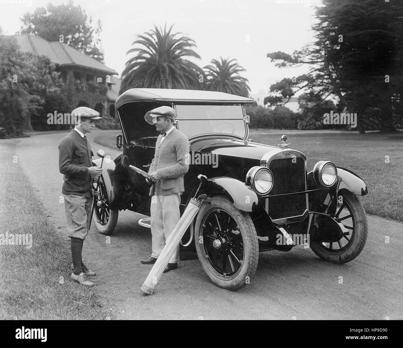 1924 Cleveland 6 mit Golfern Stockfoto