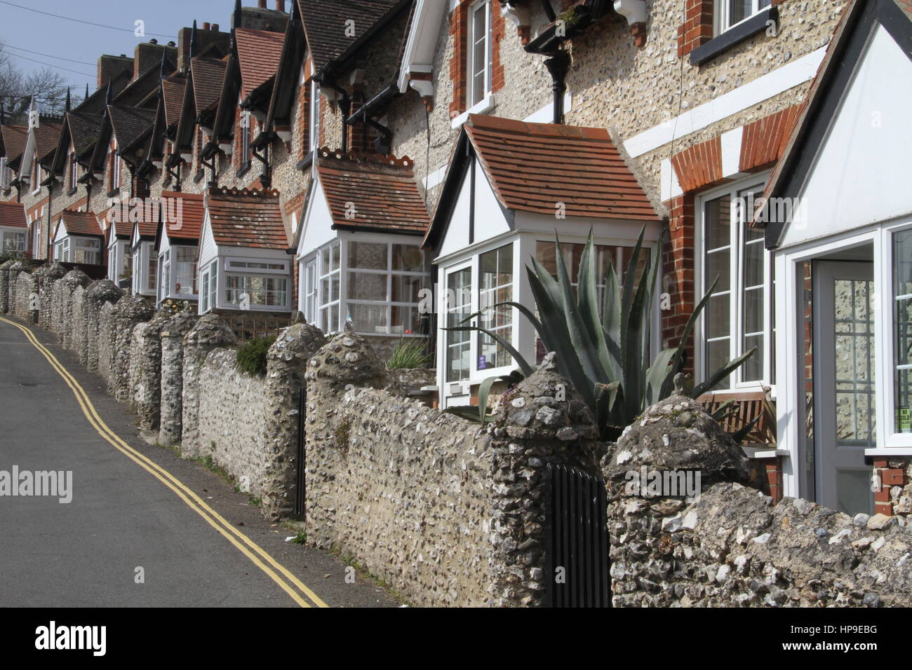 Terrasse von Steinhütten, Common Lane, Bier, Devon, UK Stockfoto