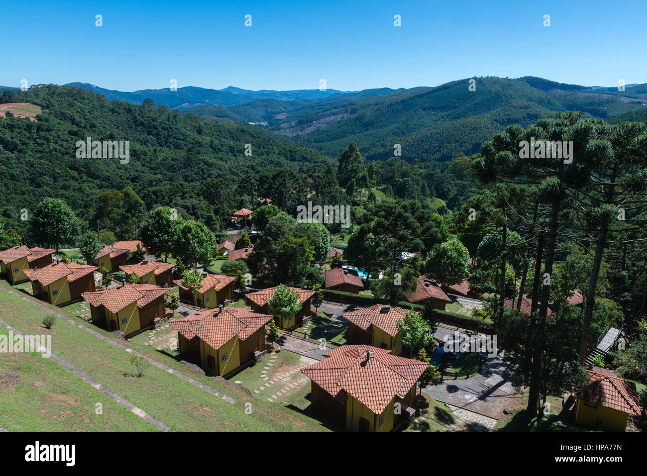 Ferienort in den Bergen fo Serra da Mantiqueira in der Nähe von Camanducaia, Bundesstaat Minas Gerais, Brasilien, Südamerika Stockfoto