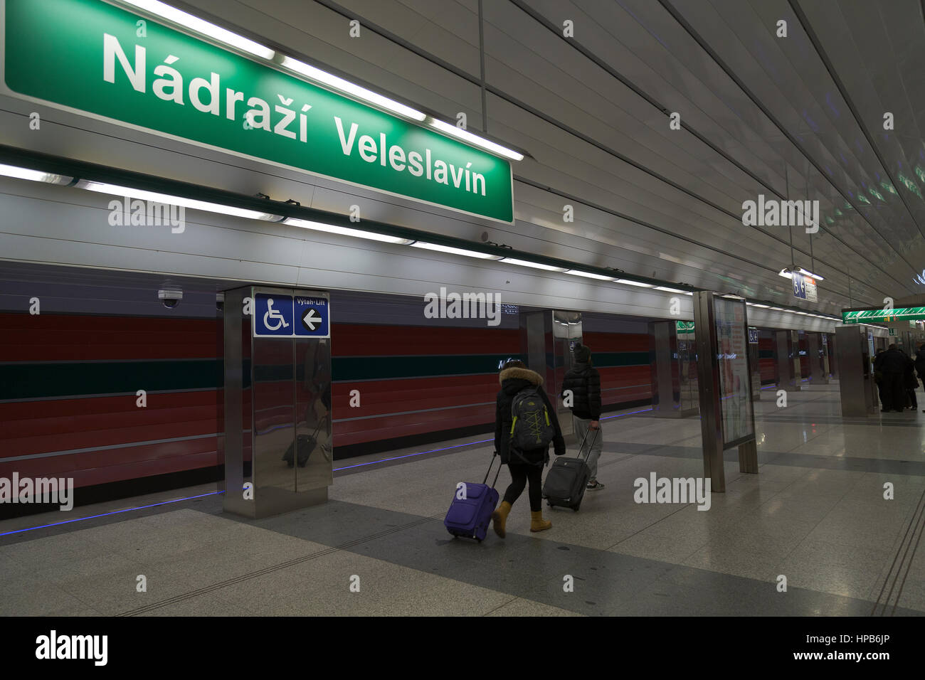 Im Inneren der Nadrazi Veleslavin u-Bahn in Prag Tschechische Republik Stockfoto