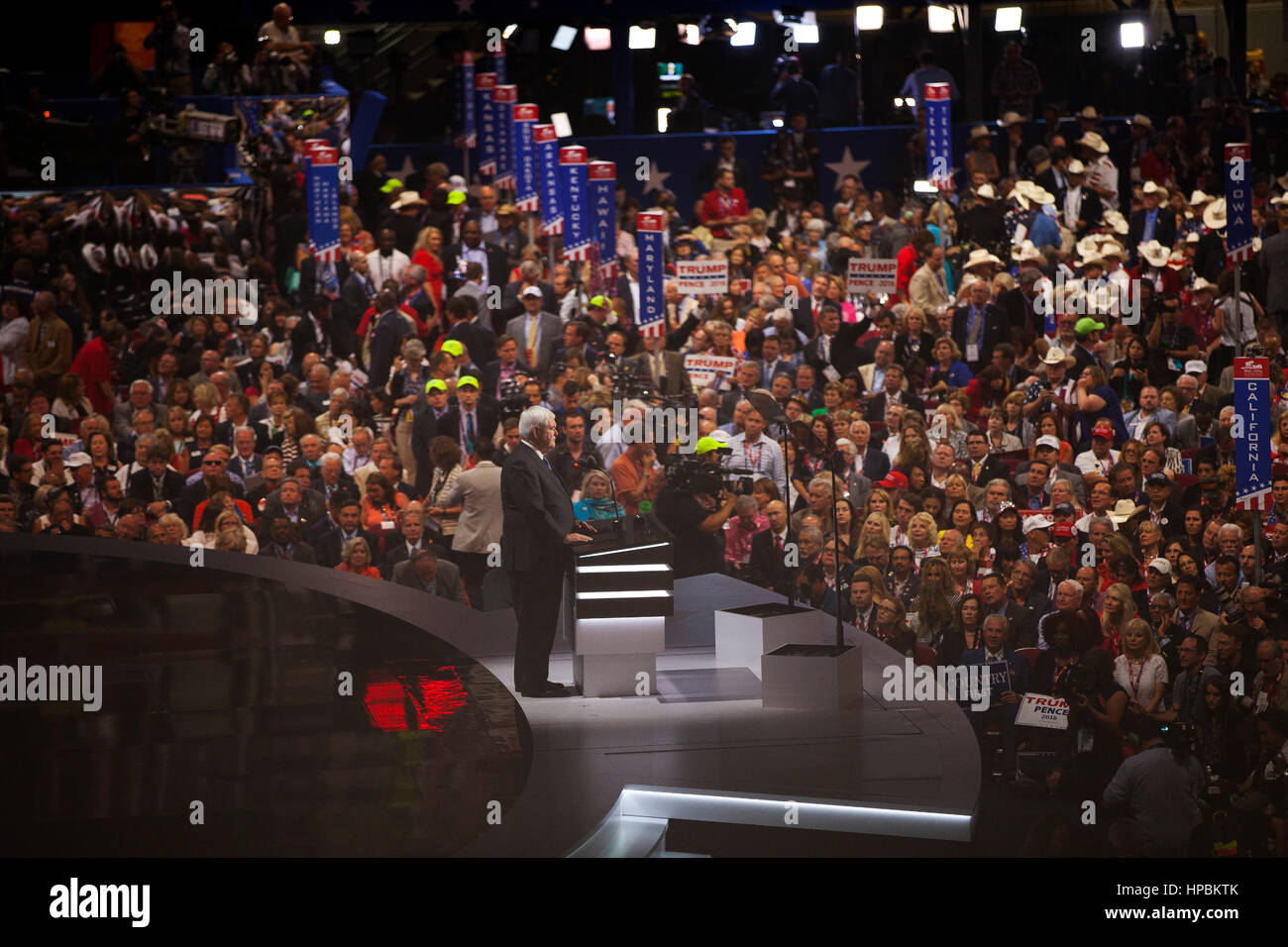 Ehemaliger Sprecher des Vereinigte Staaten Repräsentantenhauses Newt Gingrich spricht auf der Republican National Convention am 20. Juli 2016. Cleveland, O Stockfoto