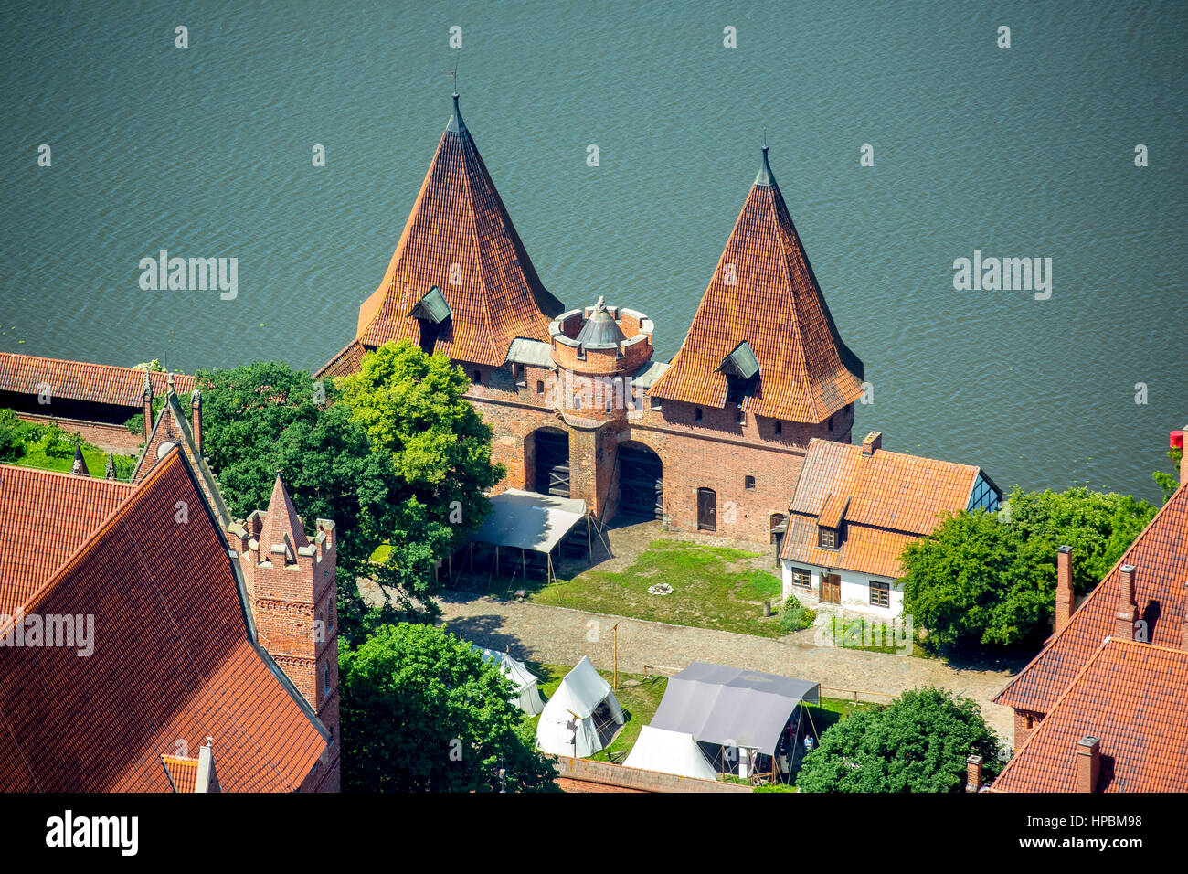 Marienburg-Schloss-Anlage, Backsteingotik, Fluss Nogat, Marienburg Stadt, Sitz des Hochmeisters des Deutschen Ordens, Deutschordens, Pomorskie, Pol Stockfoto