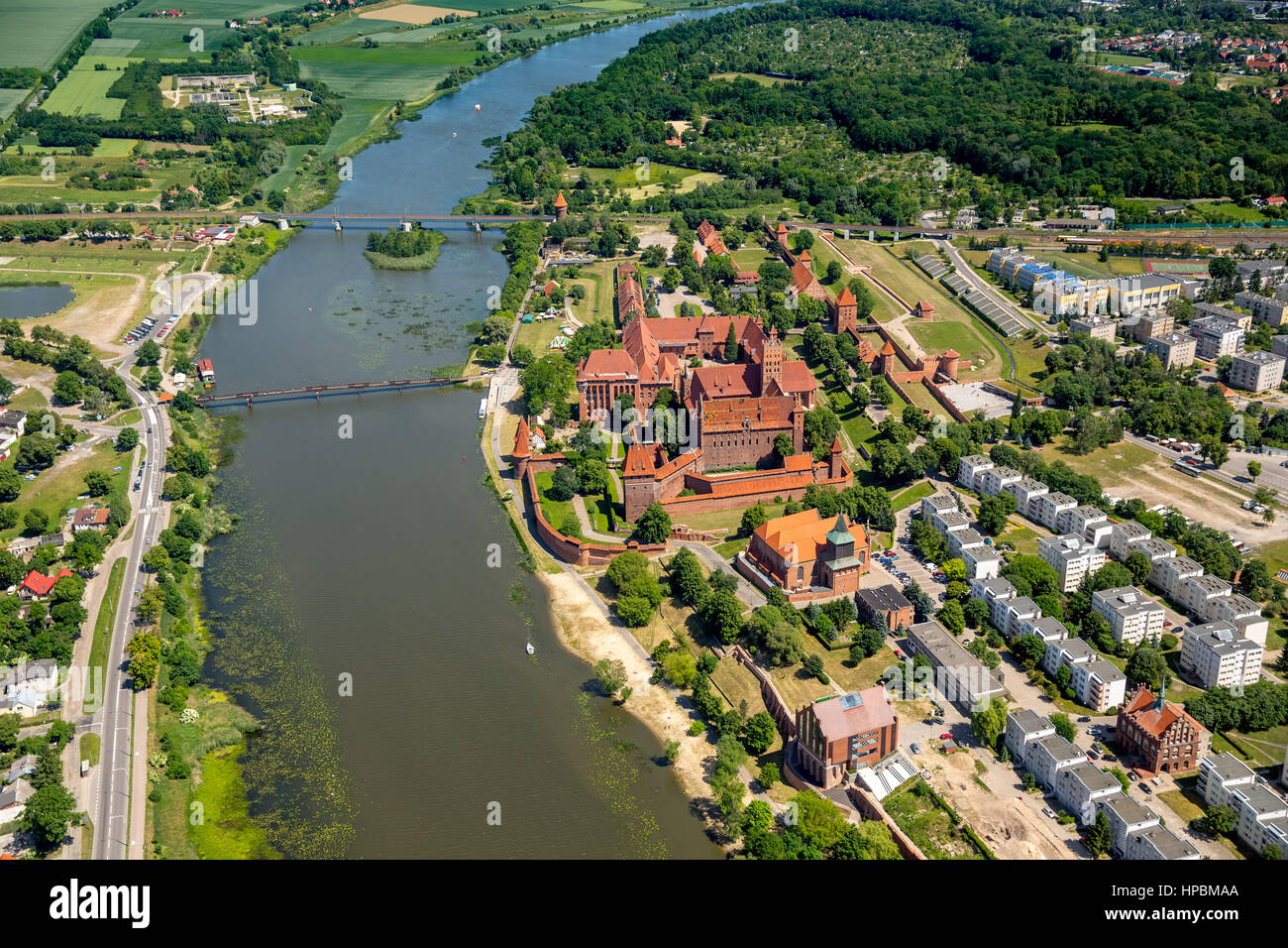 Marienburg-Schloss-Anlage, Backsteingotik, Fluss Nogat, Marienburg Stadt, Sitz des Hochmeisters des Deutschen Ordens, Deutschordens, Pomorskie, Pol Stockfoto