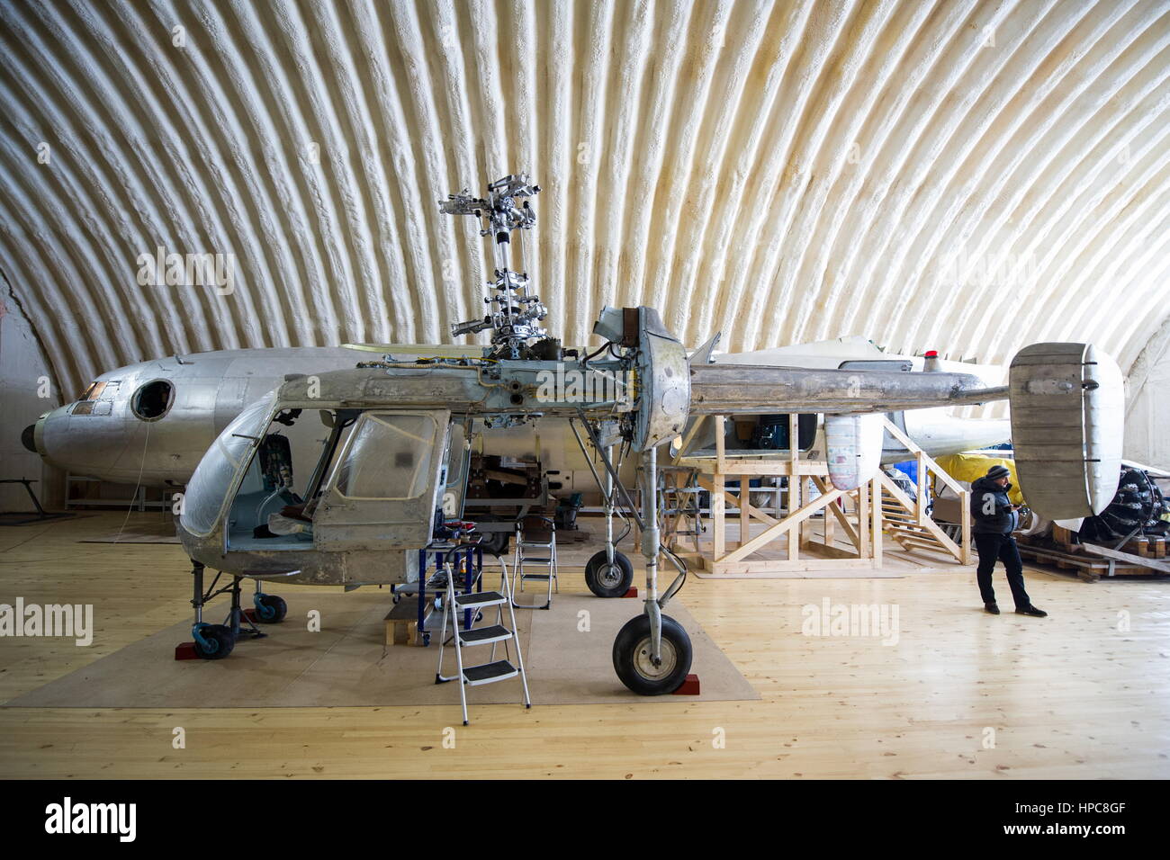 Kamov Ka 26 Stockfotos Und Bilder Kaufen Alamy Kamov Ka 26 Stockfotos Und Bilder Kaufen Alamy