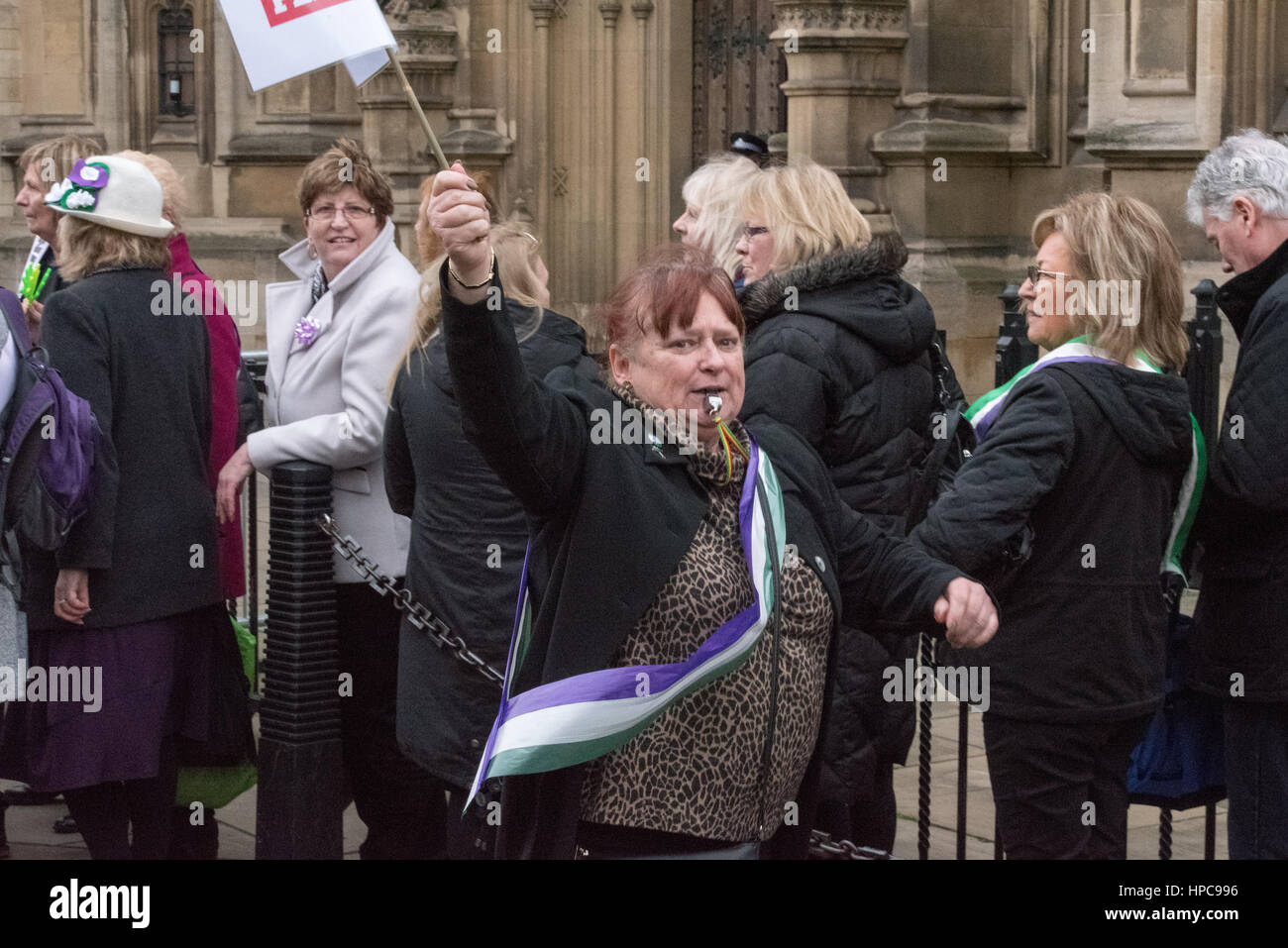 London, UK. 21. Februar 2017. Eine Lobby für Parlament von den Frauen gegen staatliche Rente Inequalty zu Veränderungen im Staat Ruhestand protestieren für Frauen Credit: Ian Davidson/Alamy Live News Stockfoto