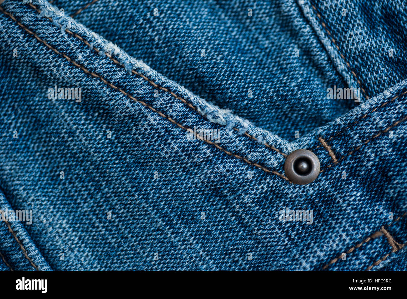 Textur der Jeans, Nähte an der Hose-Nahaufnahme Stockfoto