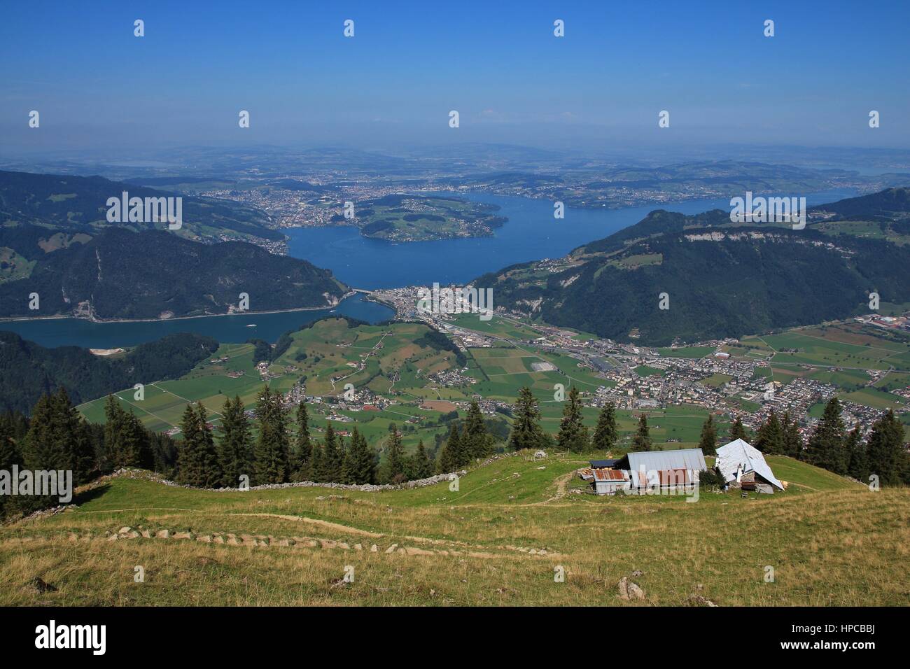 Fernsicht auf See Vierwaldstattersee und Luzern. Blick vom Stanserhorn. Stockfoto