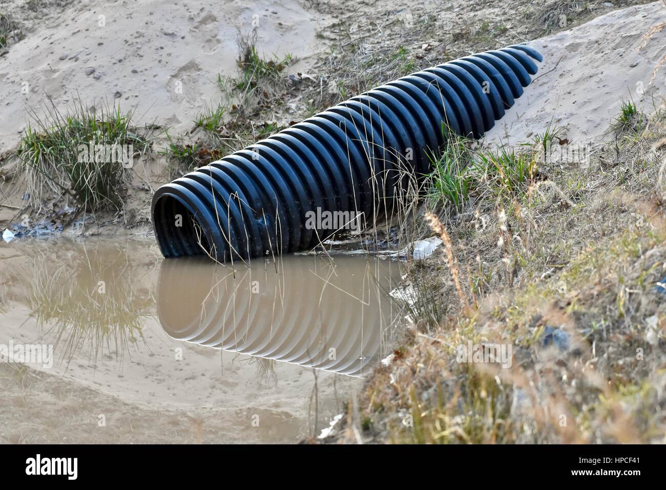 Drain drainage pipe Fotos und Bildmaterial in hoher Auflösung Alamy