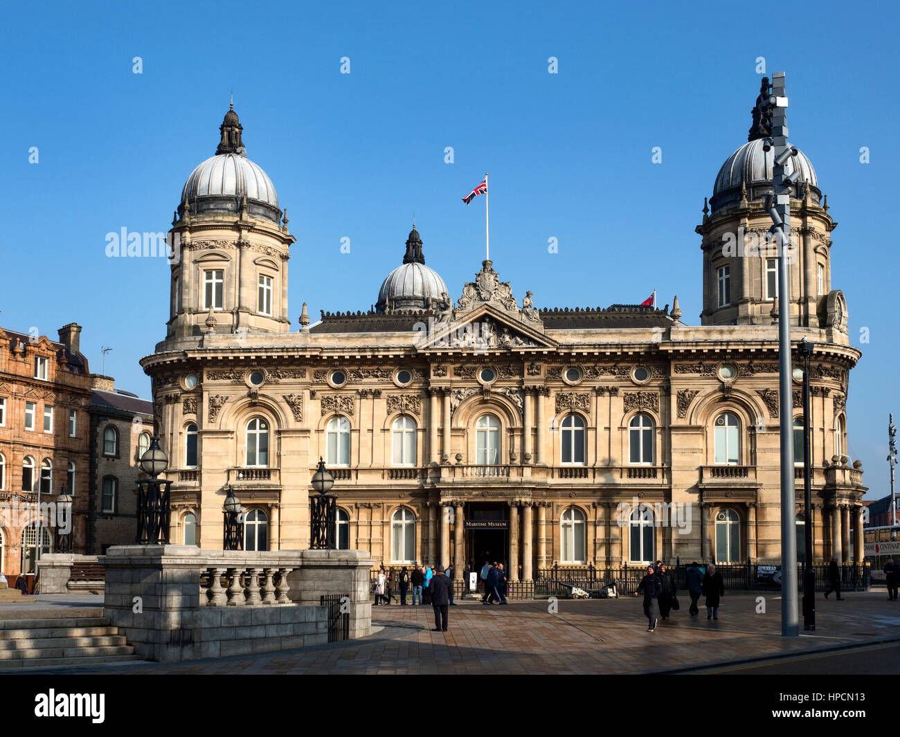 Schifffahrtsmuseum in alten viktorianischen Dock Büros an Queen Victoria Square Rumpf Yorkshire England Stockfoto