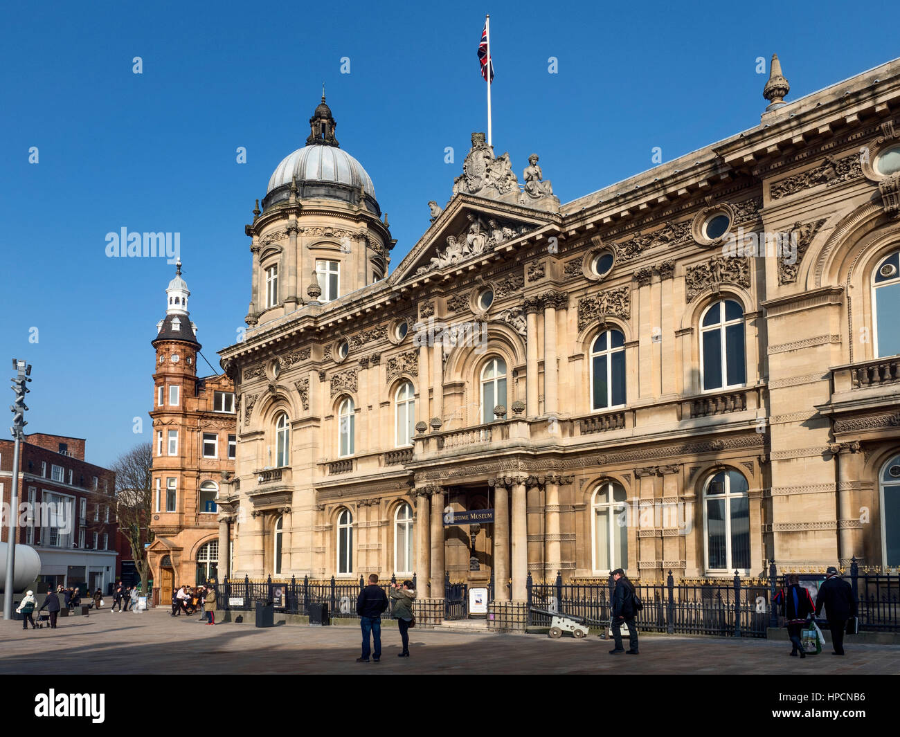 Schifffahrtsmuseum in alten viktorianischen Dock Büros an Queen Victoria Square Rumpf Yorkshire England Stockfoto
