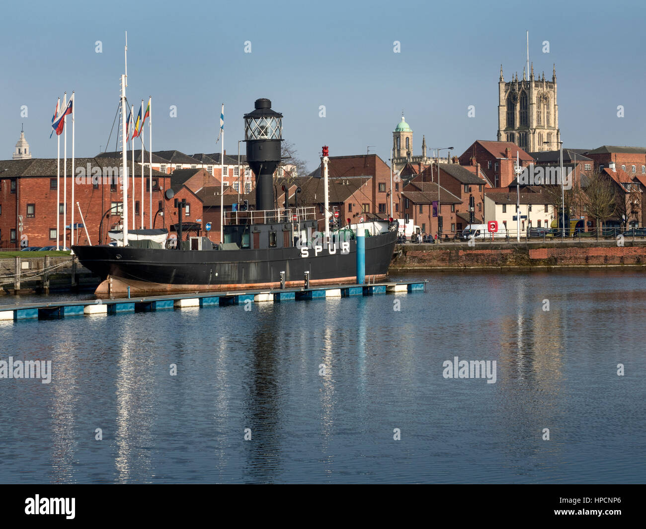 Spurn Light Ship in Hull Marina mit Hull Minster in Die Altstadt hinter