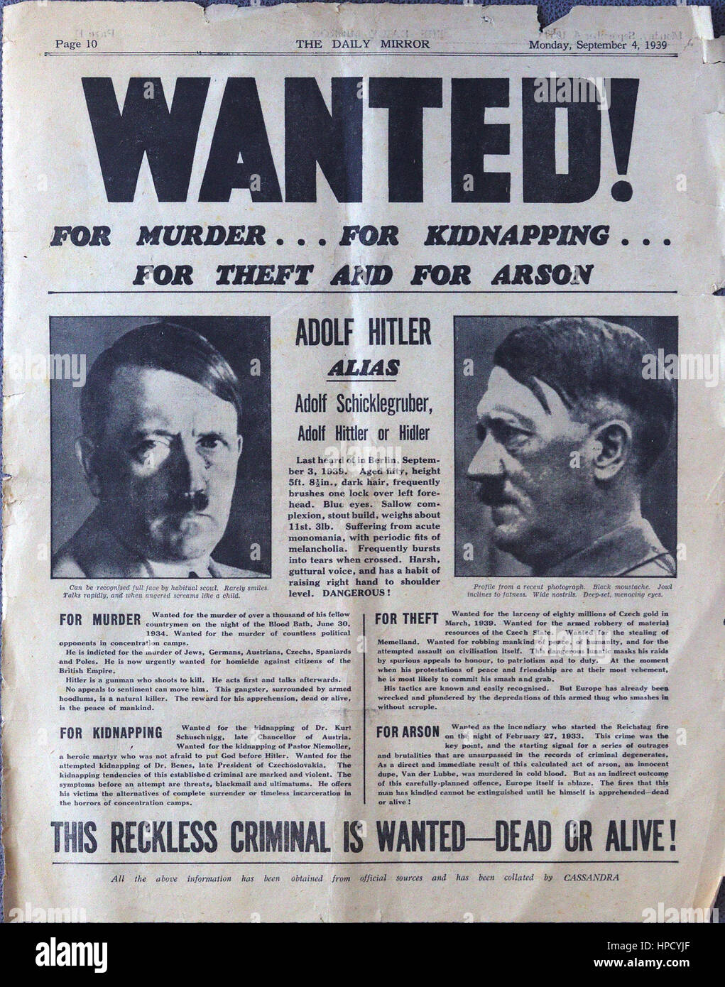 Dieser "Steckbrief" präsentiert Adolf Hitler als einen "rücksichtslosen kriminellen... Wollte Hitler-tot oder lebendig ". Seite von September 4,1939 Daily Mirror Zeitung Stockfoto