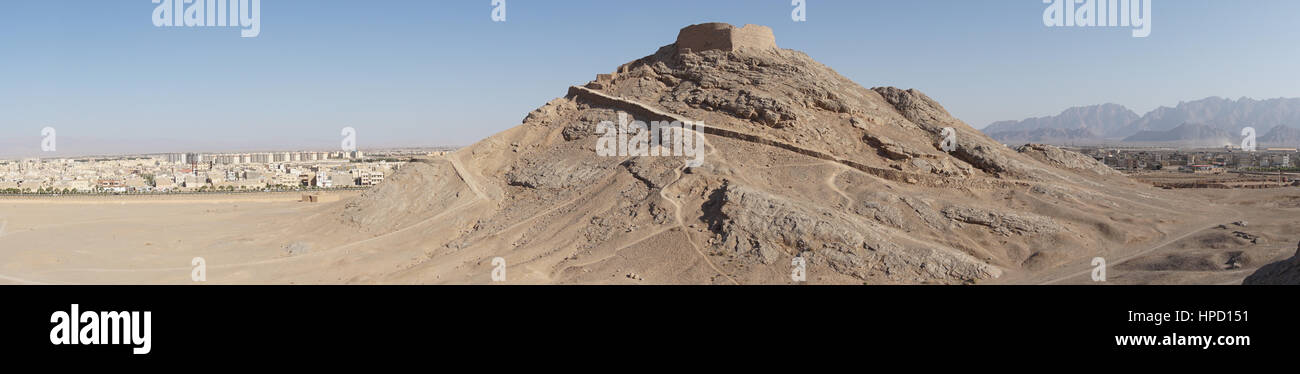 Turm des Schweigens in der Nähe von Yazd, Iran, Asien Stockfoto
