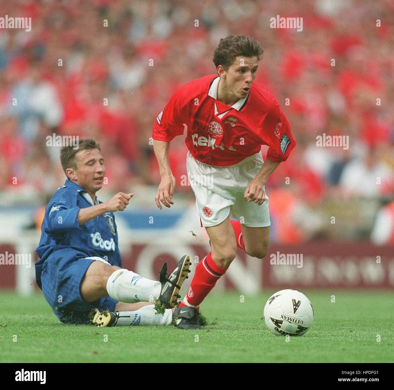 JUNINHO & DAN PETRESCU CHELSEA V MIDDLESBROUGH Finale 23. Juni 1997 Stockfoto