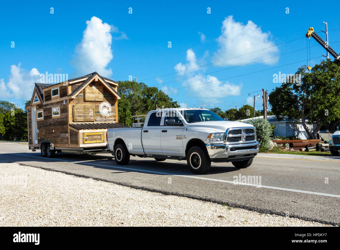 Florida Upper Key Largo Florida Keys, kleines Haus, bewegen, transportieren, schleppen, Anhänger, Autobahn Route 1 Overseas Highway, FL161224031 Stockfoto