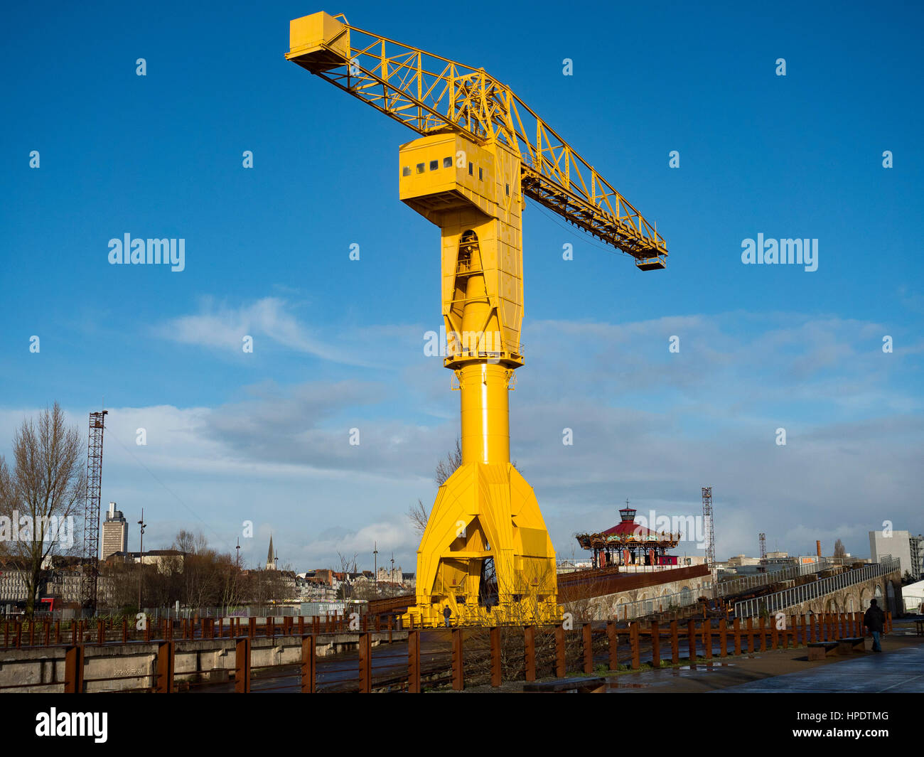 Yellow Crane, Cité des Chantiers, Ile de Nantes, Nantes, Frankreich. Stockfoto