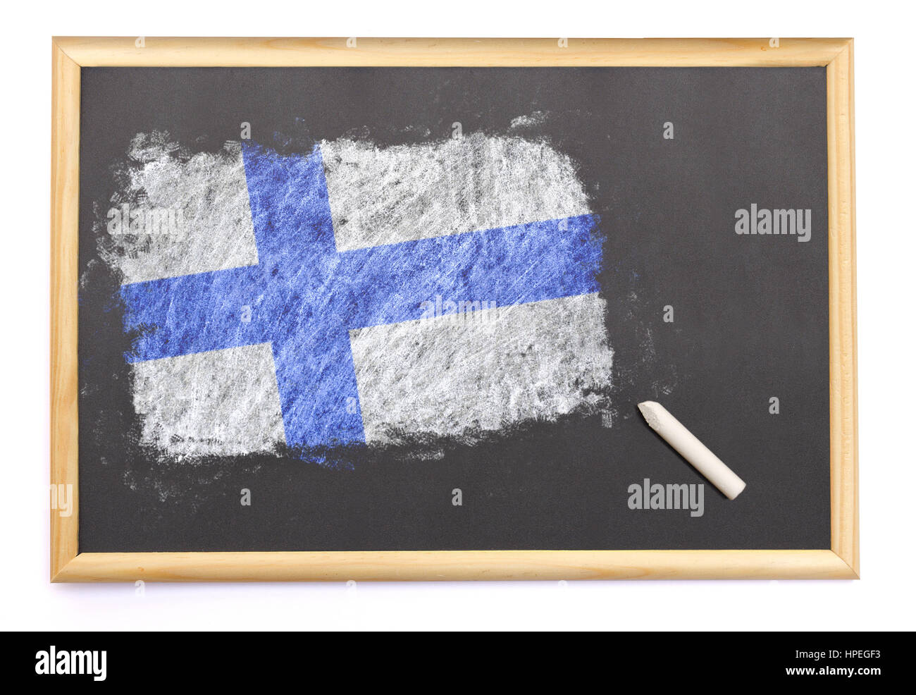 Tafel mit der Nationalflagge Finnlands auf gezeichnet und Kreide. (Serie) Stockfoto