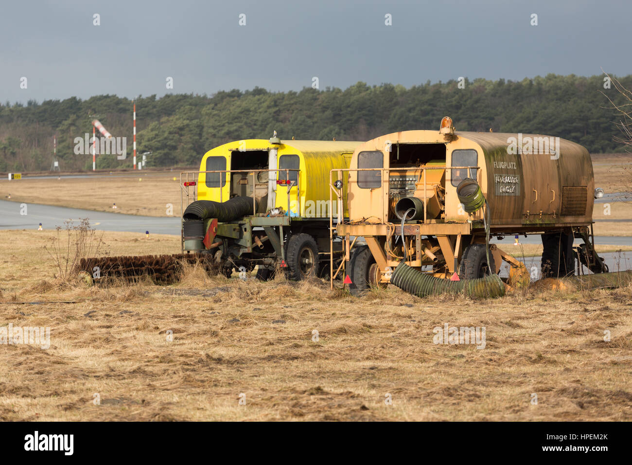 Flughafen Fahrzeug am Flughafen Bielefeld-Senne. Ursprünglich aus Altenburg-Nobitz Stockfoto