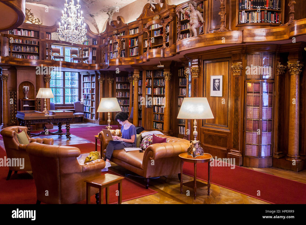 Bibliothek des Leopoldskron Palasthotel, Salzburg, Österreich Stockfoto