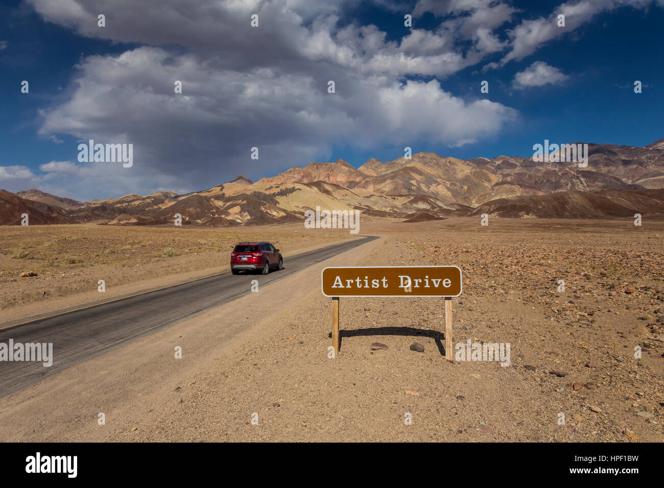 Willkommens-Schild, Panoramafahrt, Artist Drive, schwarze Berge, Death Valley Nationalpark, Death Valley, Kalifornien, USA, Nordamerika Stockfoto