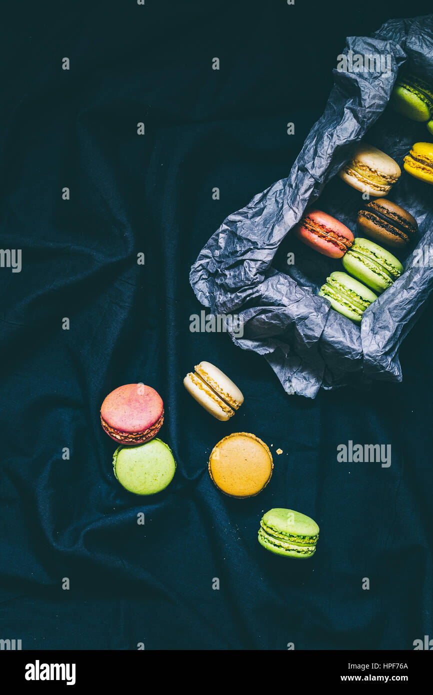 Verschiedene bunte Macarons Stockfoto
