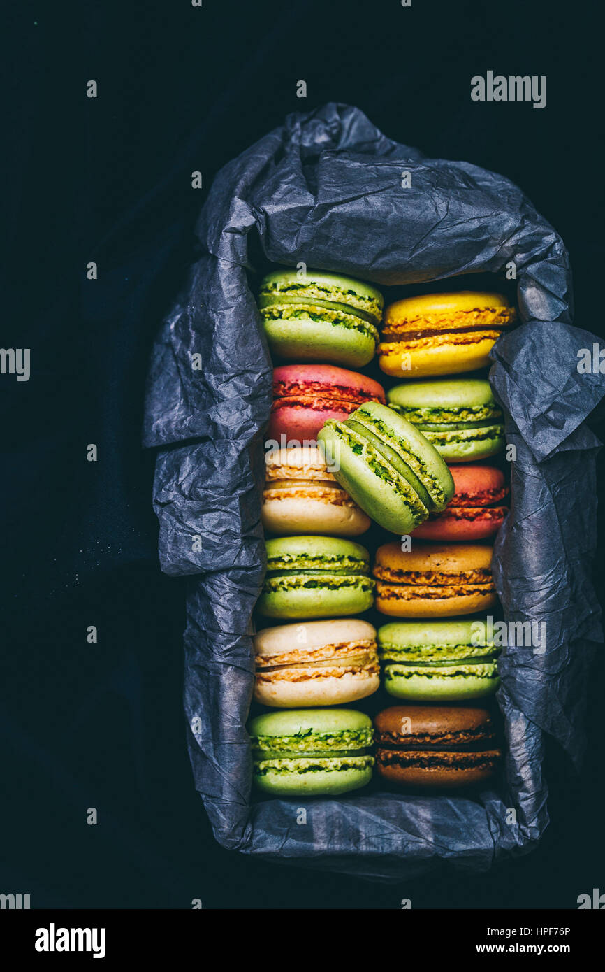 Verschiedene bunte Macarons Stockfoto