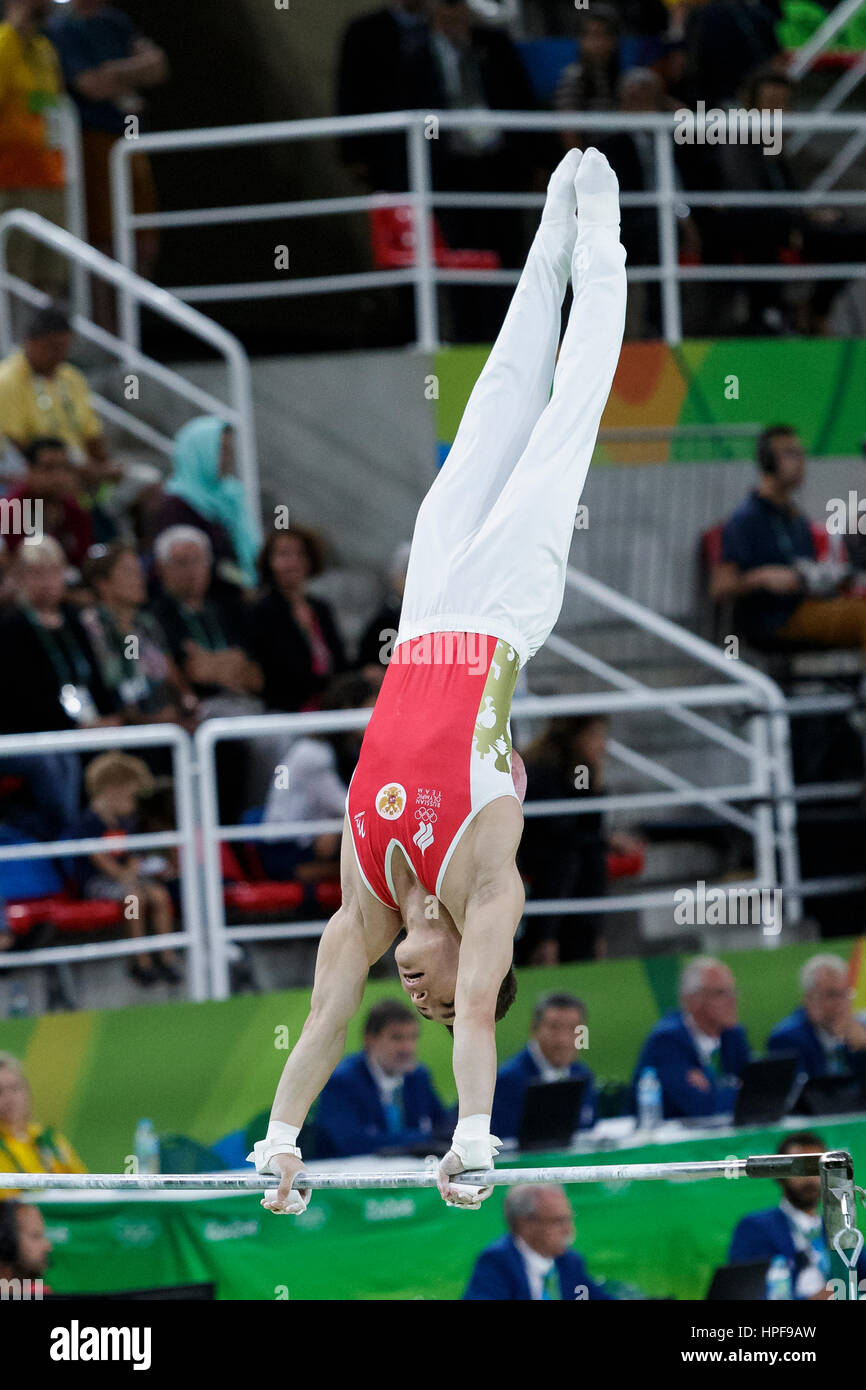 Rio De Janeiro, Brasilien. 8. August 2016 führt Nikolai Kuksenikov (RUS) auf der horizontalen Leiste während künstlerische Herrenmannschaft bei der 2016 Olympischen S Stockfoto