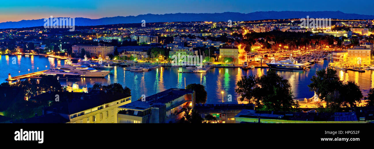 Zadar Hafen Bucht Nacht Panorama, Dalmatien, Kroatien Stockfoto