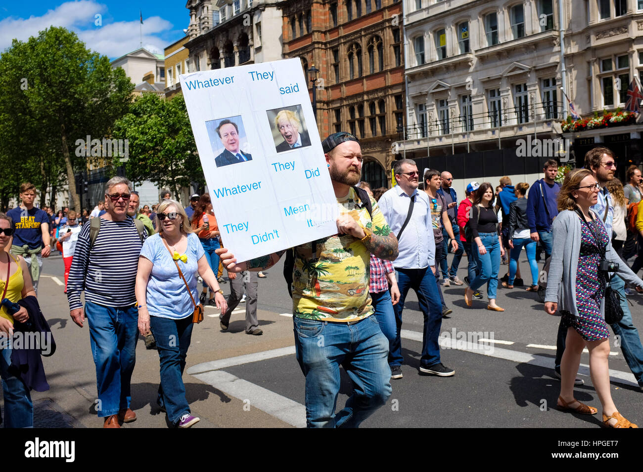 Ein Plakat an einem Anti-Brexit-Protest in London am 2. Juli 2016. Stockfoto