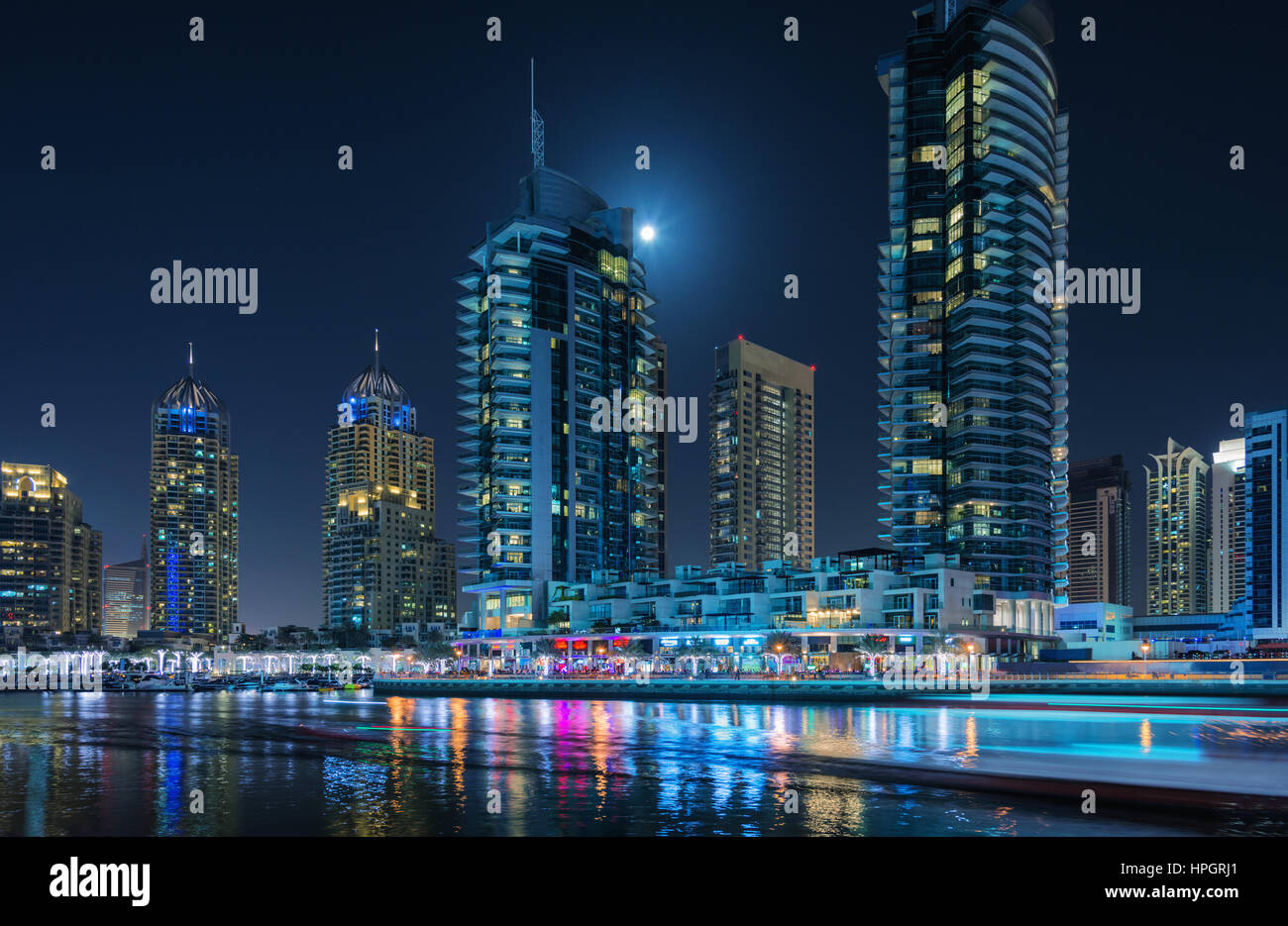 Nachtleben in Dubai marina Stockfoto