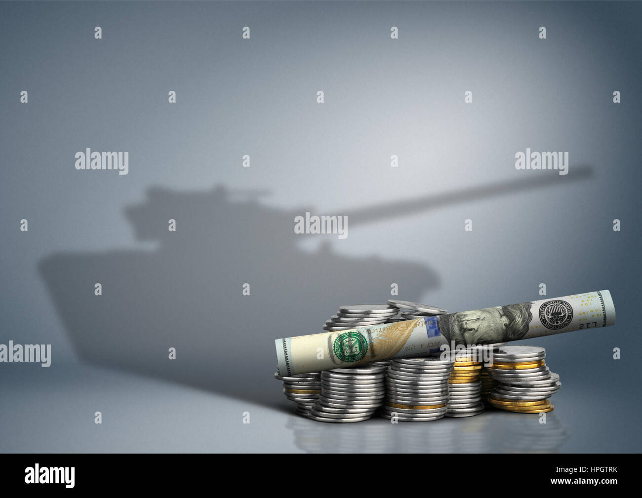 Militärbudget Konzept, Banknote mit Waffe Schatten Stockfoto