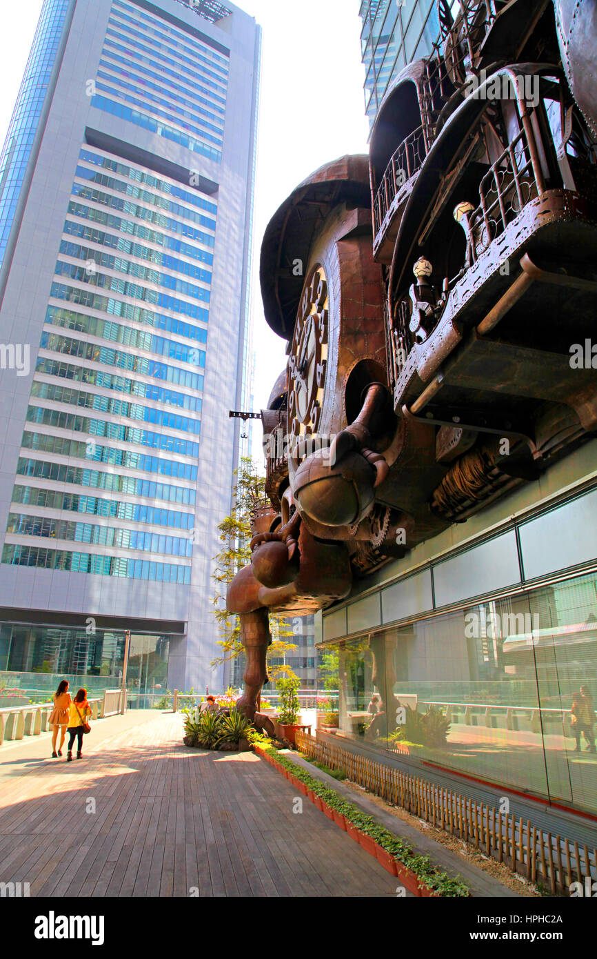NTV Große Uhr von Hayao Miyazaki in Shiodome Tokyo Japan konzipiert Stockfoto