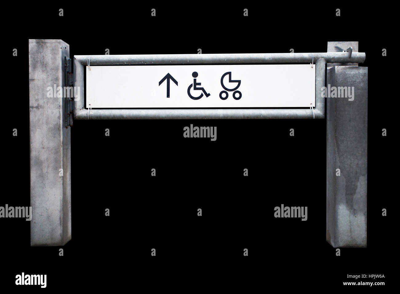Eingang zum Shop für körperlich behinderte Personen und Kinderwagen isoliert auf schwarz Stockfoto