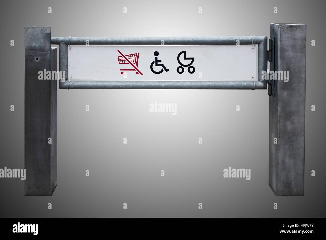 Shop-Ausgang für körperlich behinderte Personen und Kinderwagen isoliert Stockfoto