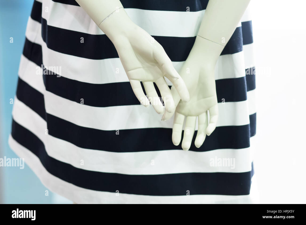 Nahaufnahme von dummy Kunststoff Hände im shop Stockfoto