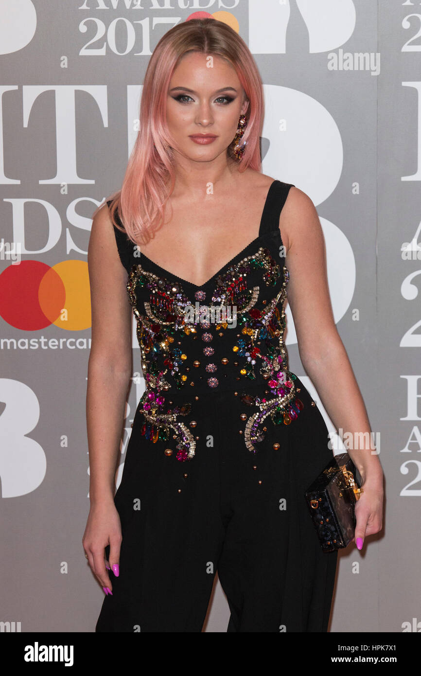 London, UK. 22. Februar 2017. Zara Larsson. Roten Teppich Ankünfte für 2017 BRIT Awards in der O2 Arena. © Bettina Strenske/Alamy Live-Nachrichten Stockfoto