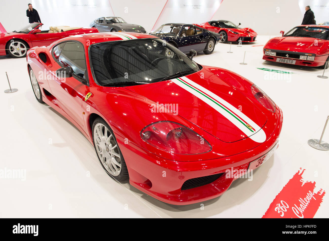 ExCel, London, UK. 23. Februar 2017. Wesentliches Merkmal von 2017 Classic Car Show ist eine Anzeige von 20 legendären Ferrari Autos mit geschätzten Wert von mehr als £ 120 Millionen, einschließlich den ultimative Ferrari 250 GTO. Foto: Ferrari 360 Modena Challenge. Bildnachweis: Malcolm Park Leitartikel/Alamy Live-Nachrichten. Stockfoto