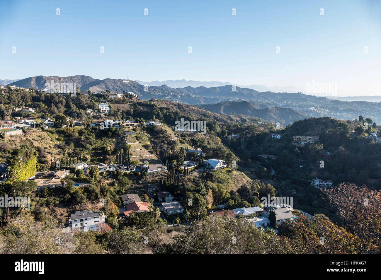 Los Angeles, Kalifornien, USA - 1. Januar 2015: Silvester Morgen unter den Hollywood-Schriftzug in den Hollywood Hills Gegend von Los Angeles. Stockfoto