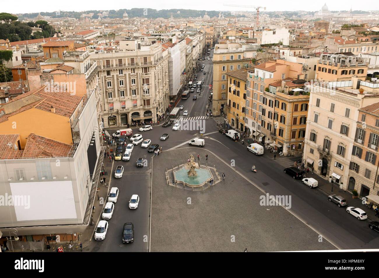 Roma piazza barberini Fotos und Bildmaterial in hoher Auflösung Alamy