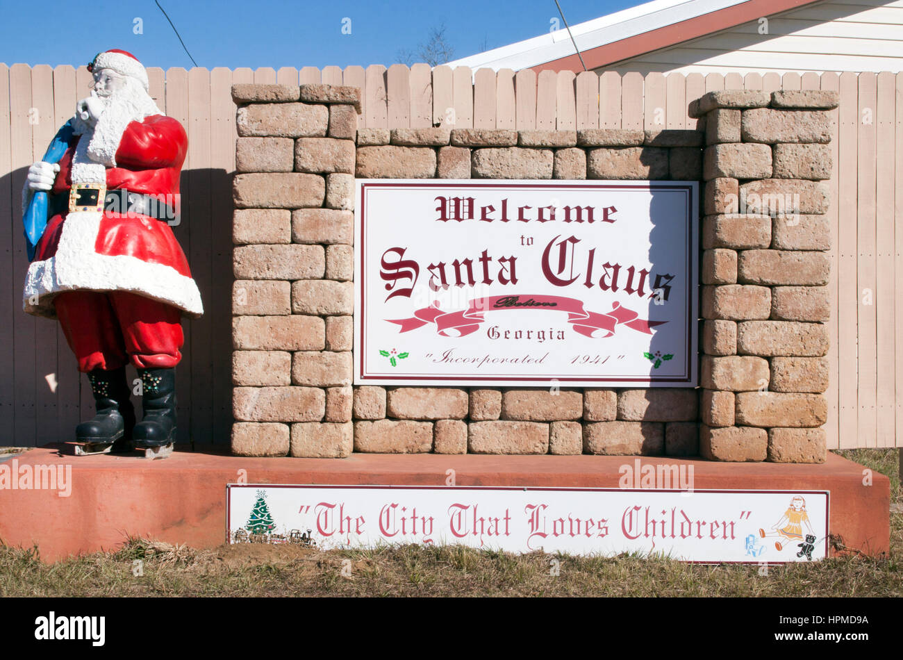 Willkommen Sie bei Santa Claus Georgien Zeichen Stockfoto