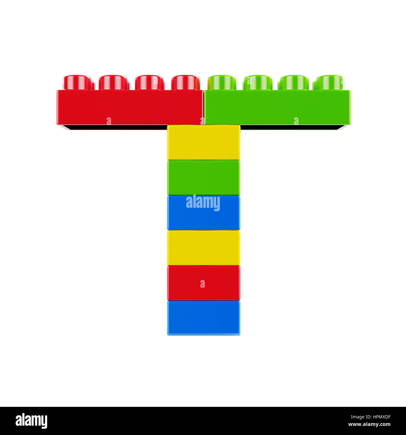 Buchstabe T Kunststoff Alphabet Schriftzeichen gemacht von Spielzeug Bau Backstein-Blöcke. Isoliert auf weißem Hintergrund Stockfoto