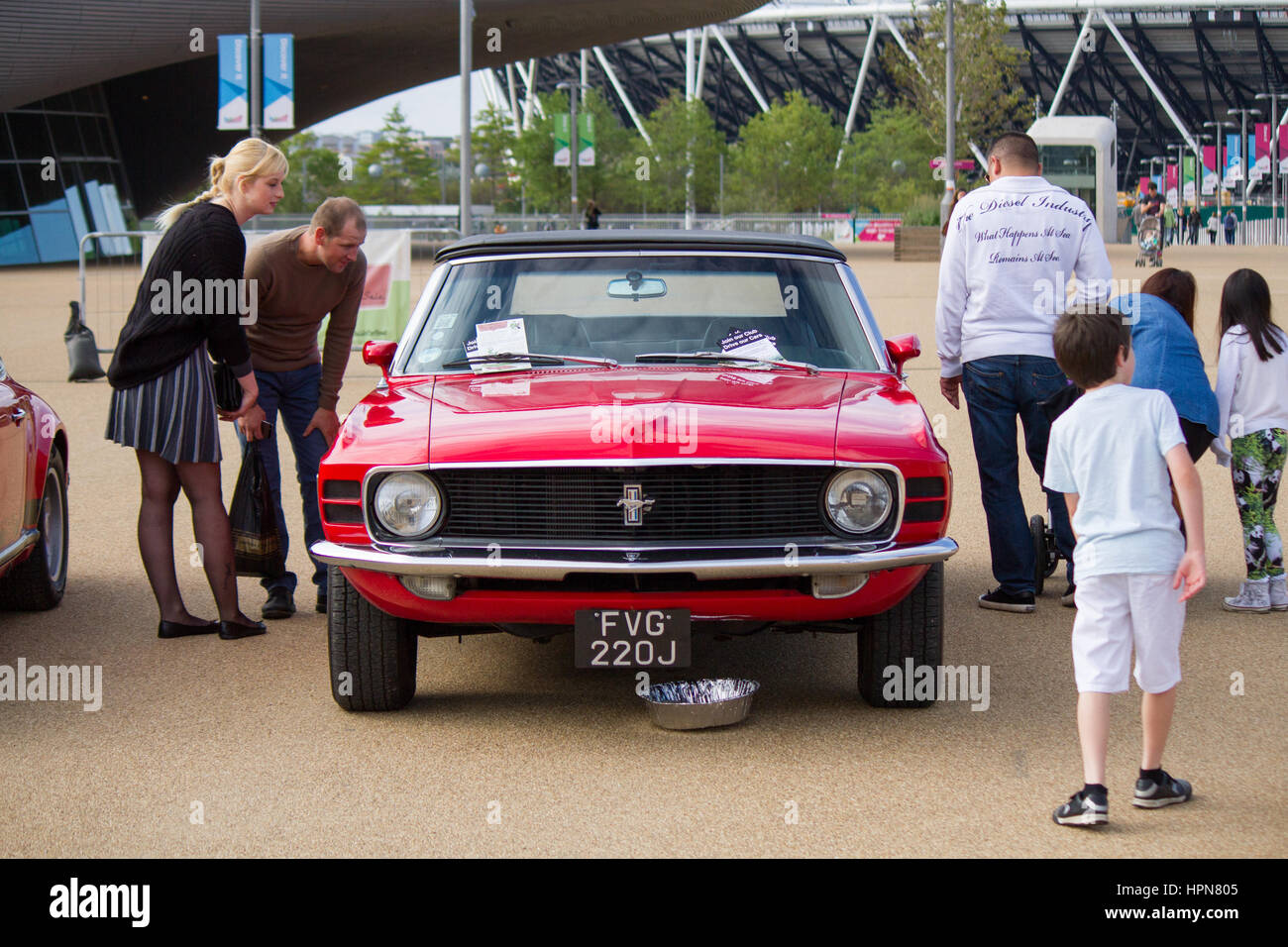 Classic Ford Mustang an der klassischen Flohmarkt im Queen Elizabeth Park, Stratford, London UK Stockfoto