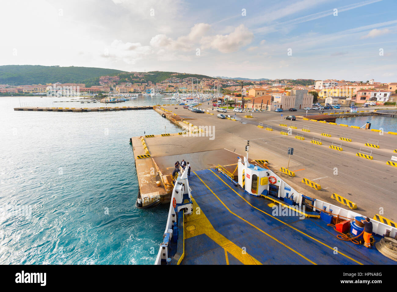 Ansicht des Hafens von Palau von Fähre, Nord-Sardinien, Italien Stockfoto