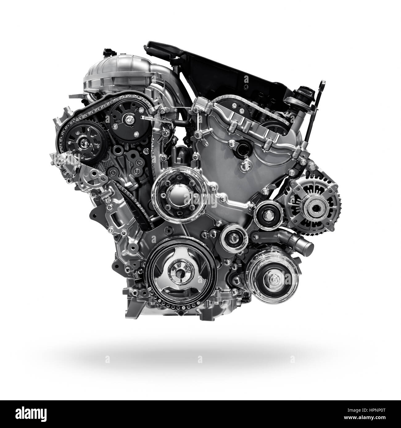 Führerschein erhältlich unter MaximImages.com – 2017 Buick Lacrosse 3,6L V6 VVT DI 310hp-Motor isoliert mit Beschneidungspfad auf weißem Hintergrund Stockfoto