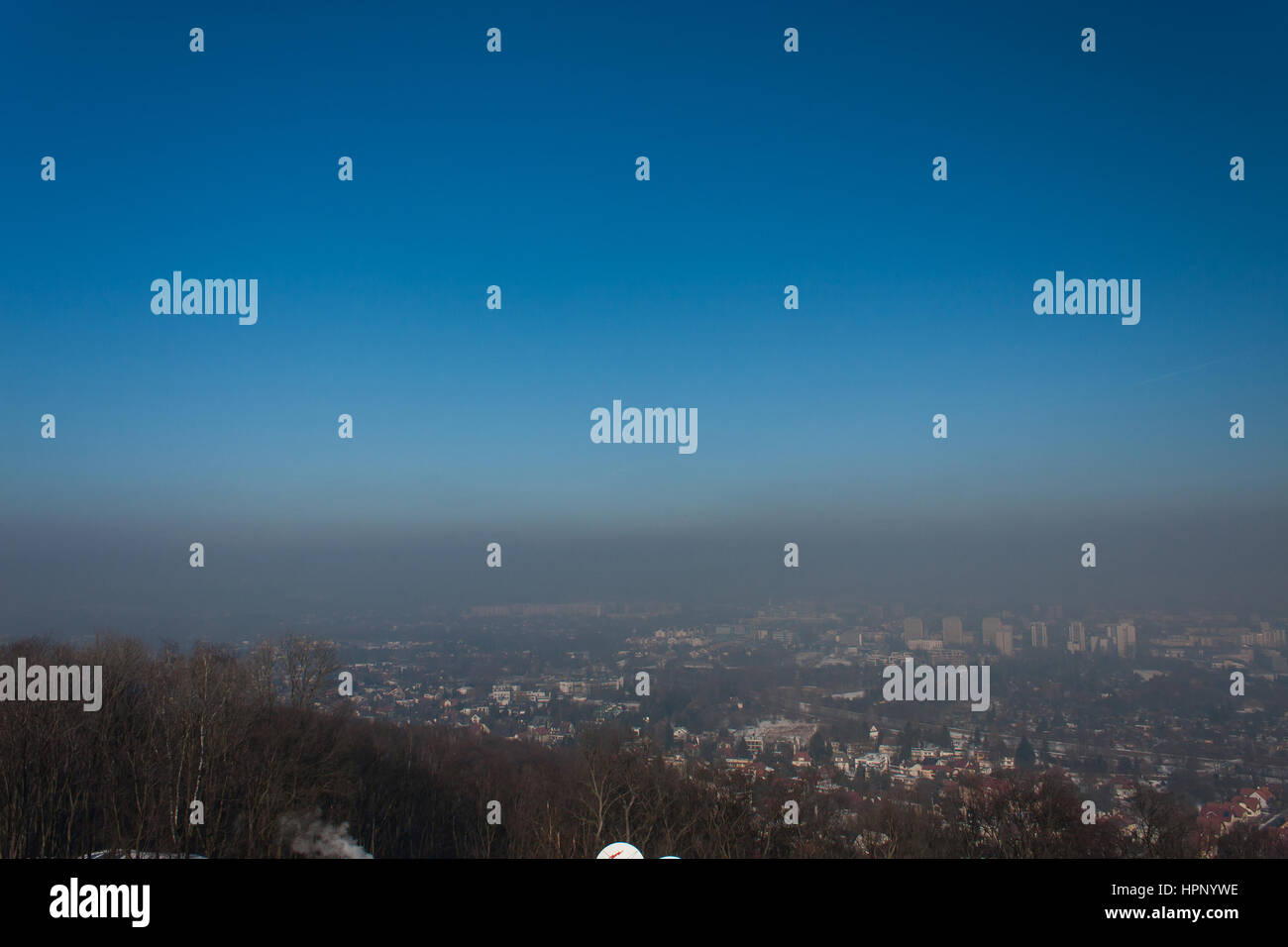 Smog über der Stadt, Krakau, Polen Stockfoto