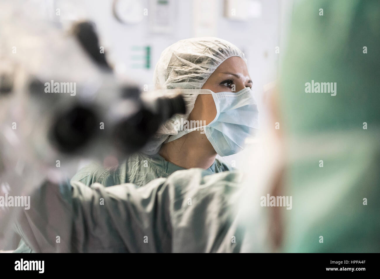 OP-Krankenschwester umdrehen Stockfoto