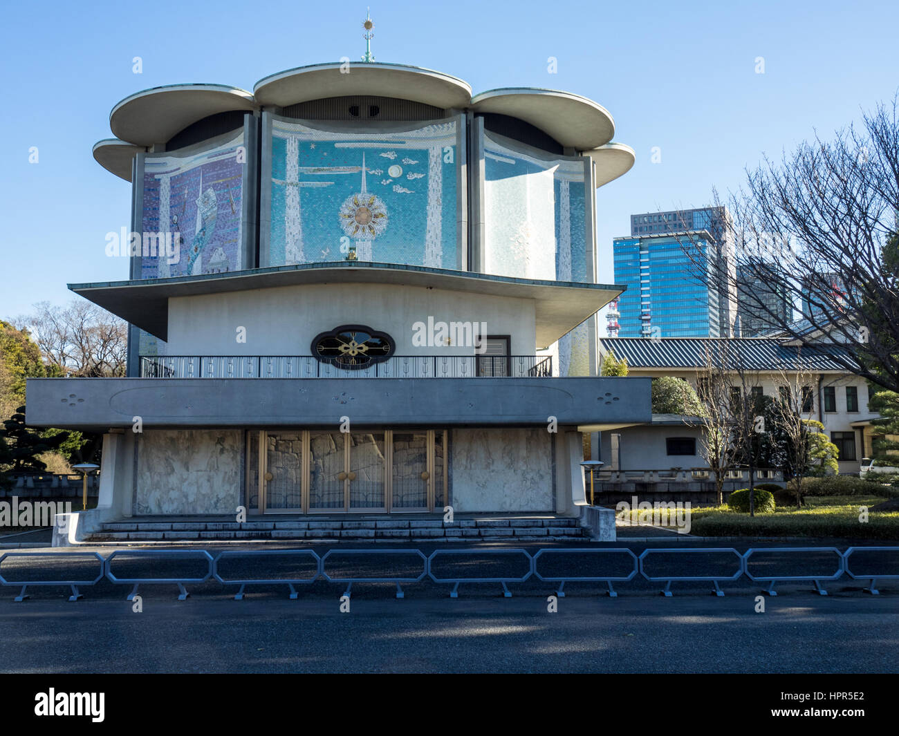 Tōkagakudō Music Hall befindet sich in der Ost-Gärten der Kaiserpalast von Tokio Gründe. Stockfoto