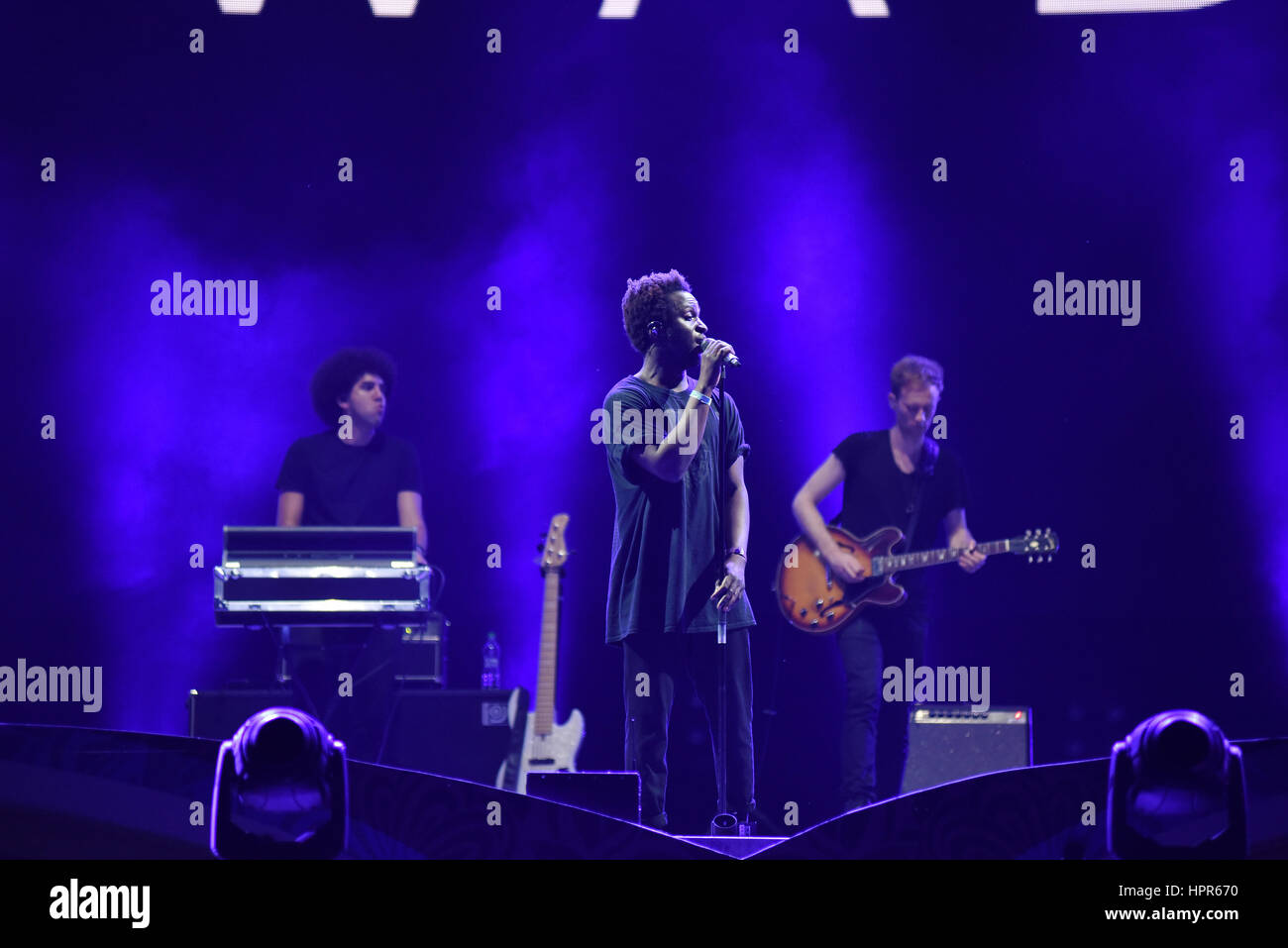 Cluj-Napoca, Rumänien-6. August 2016: Britische ghanaische Künstler führt Kwabs live auf der Main Stage des Untold Festival Stockfoto