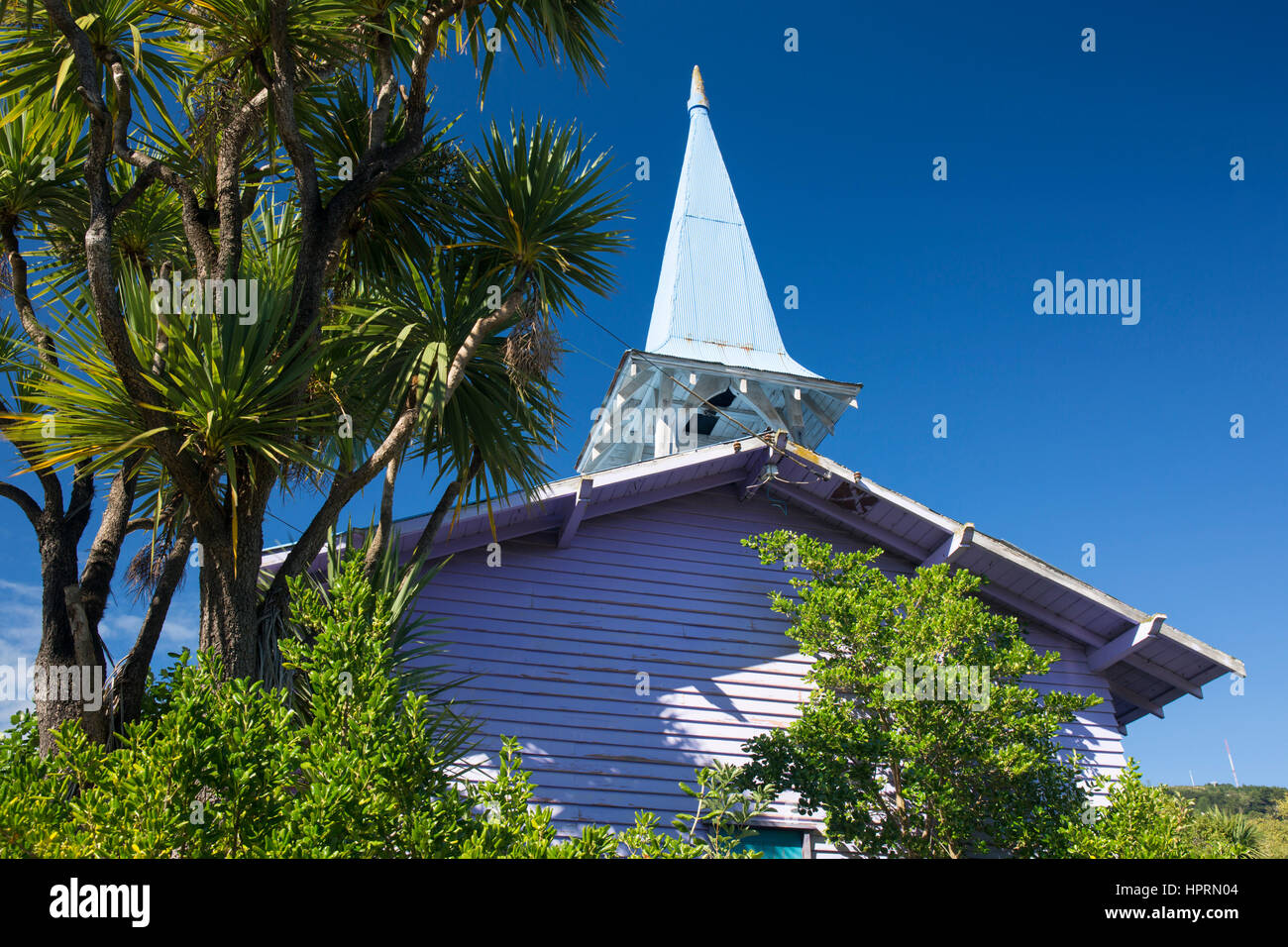 Dunedin, Otago, Neuseeland. Malerische Holzkirche Macandrew Bay, Otago Peninsula. Stockfoto