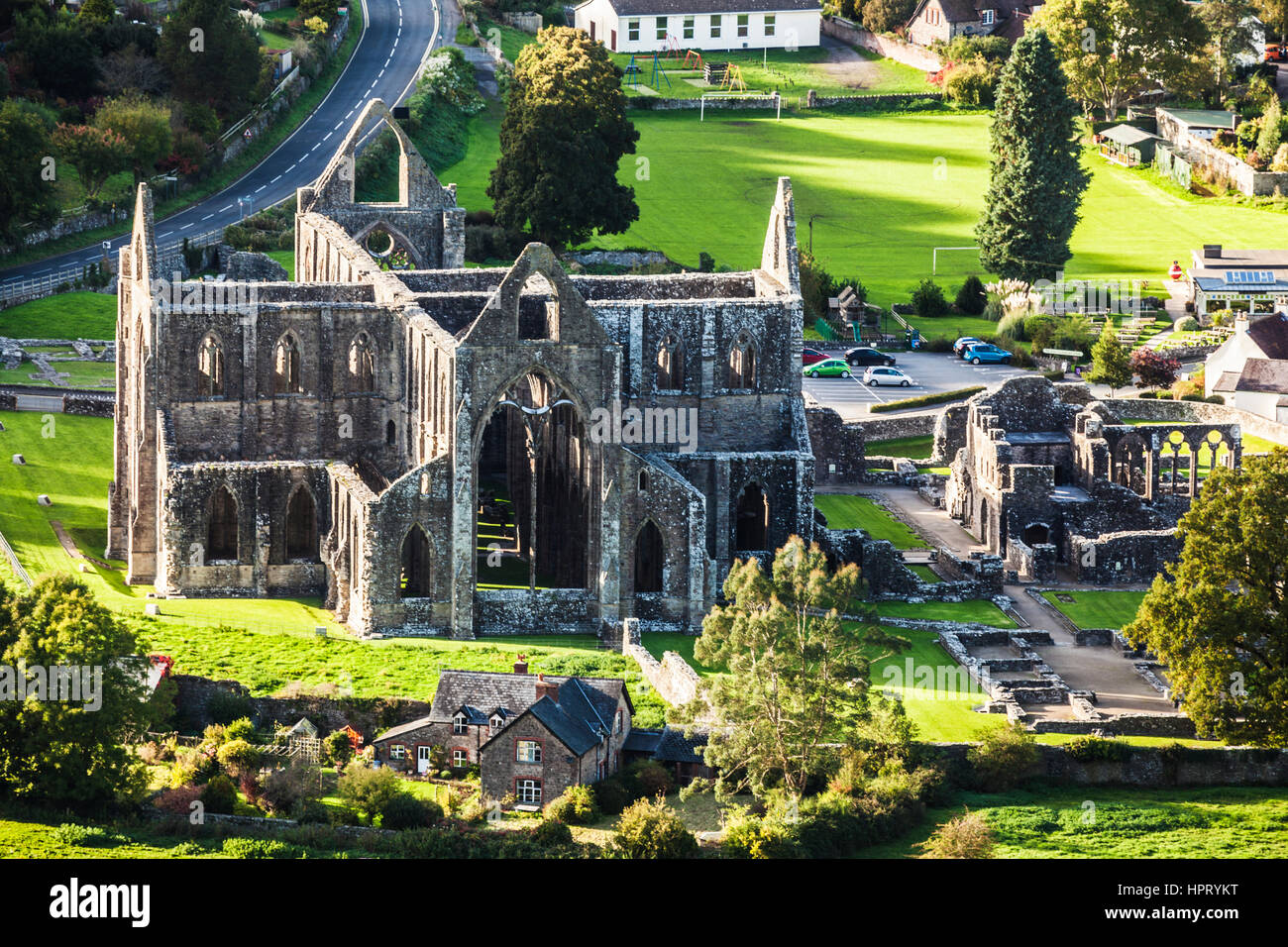 Die Ruinen von Tintern Abbey in Monmouthshire, Wales. Stockfoto